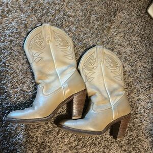 Acme vintage boots